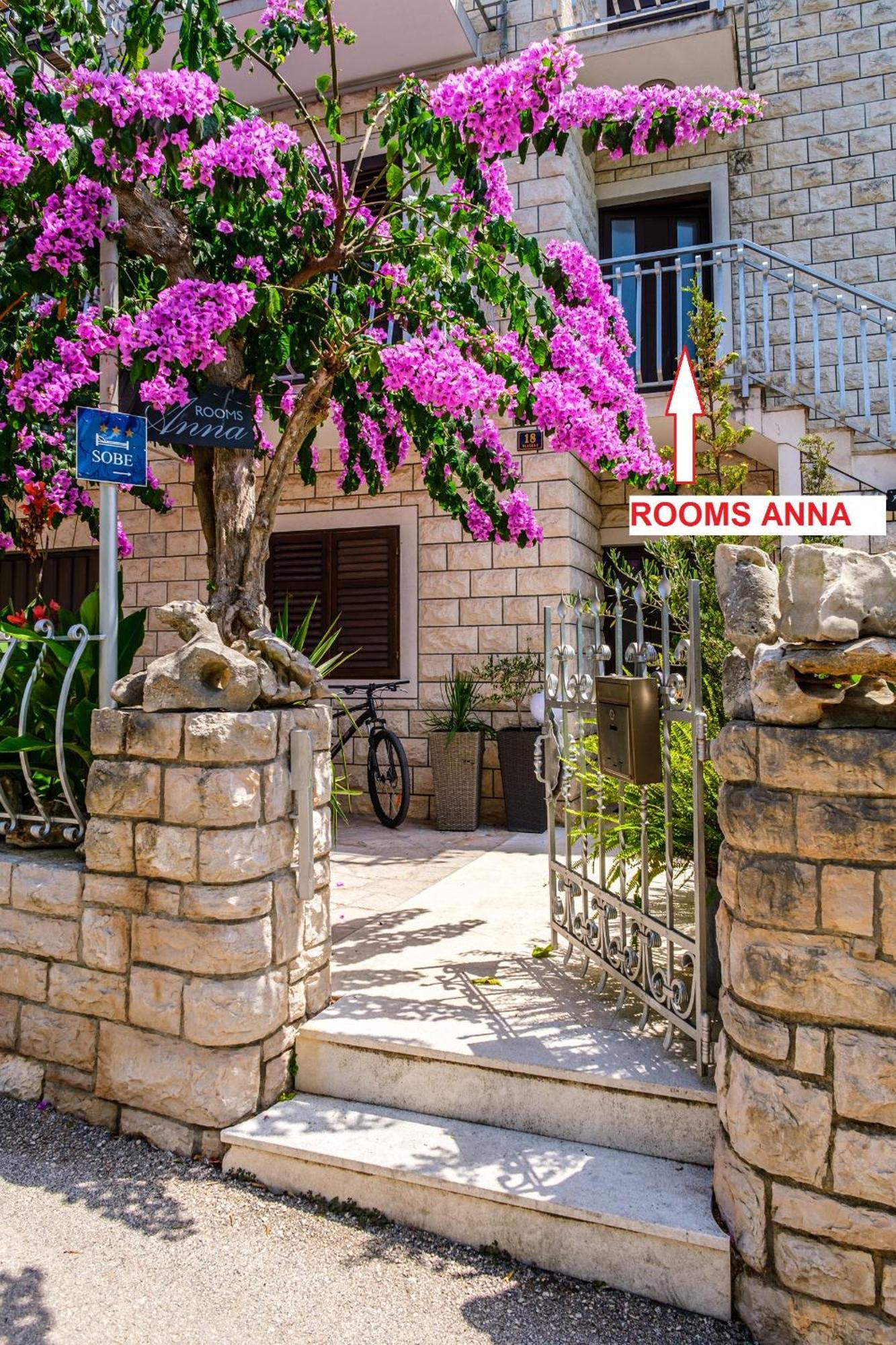Rooms Anna Милна Экстерьер фото